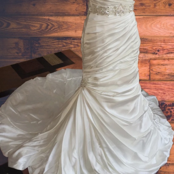 Demetrios Bridal DP228 White Size 20 NWT Corset Mermaid Wedding Dress $1,499 - Picture 5 of 7